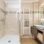 Luxurious In *