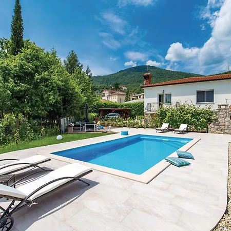 Lovely In With Outdoor Swimming Pool