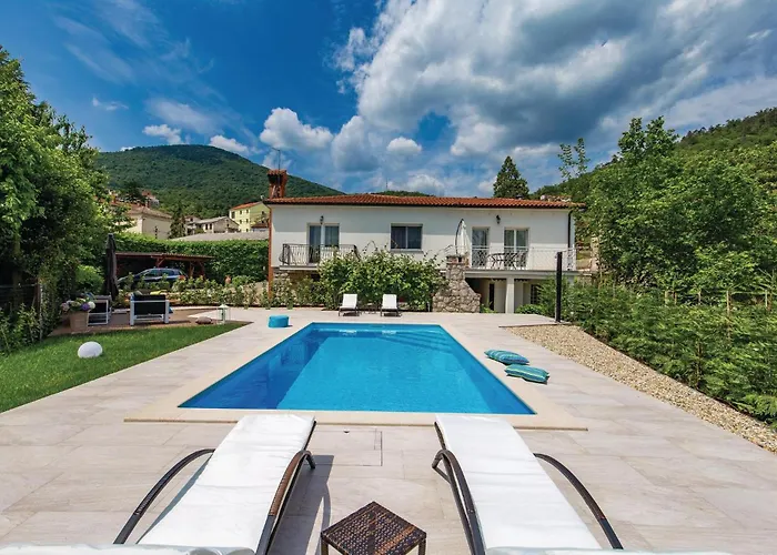 2 Bedroom Gorgeous In