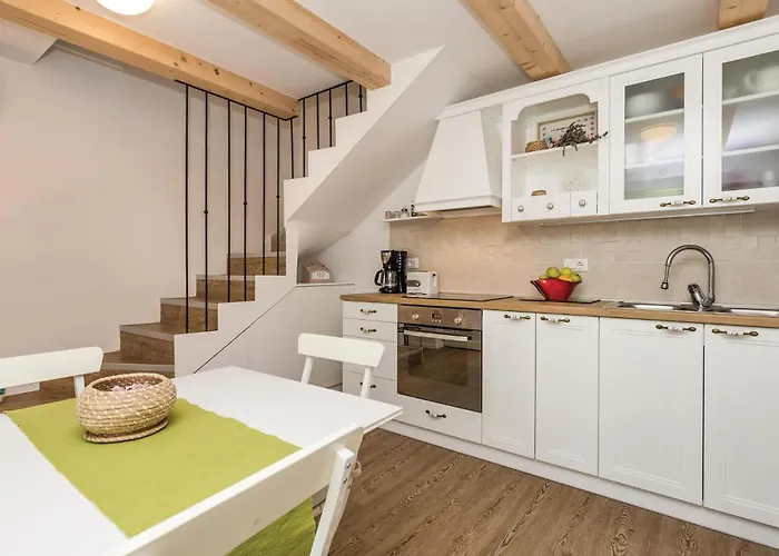 2 Bedroom Gorgeous In
